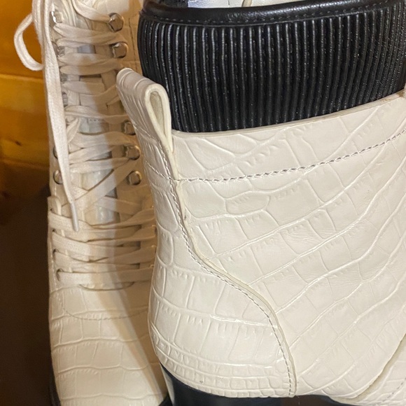 Vince Camuto Women’s Lace-Up/Zip 4”Heeled Ankle Boots Size 7.5  Leather - Picture 11 of 13